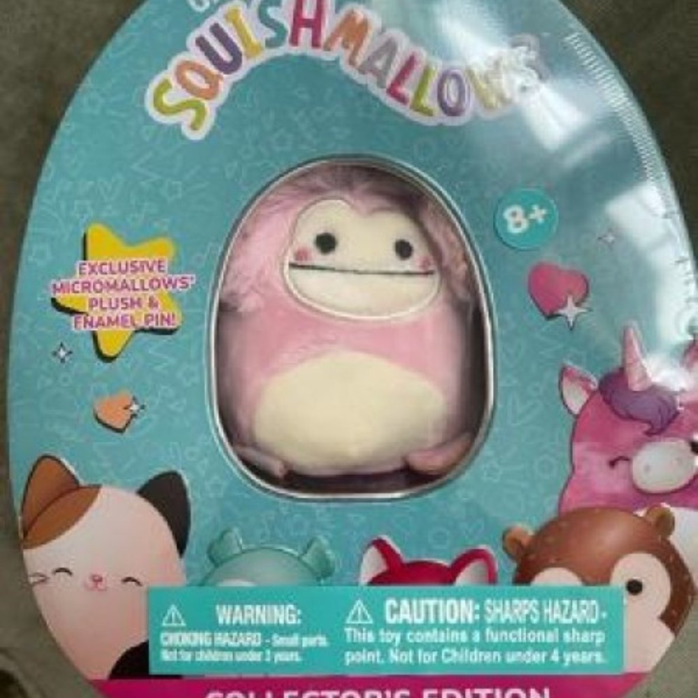 Squishmallow Collectors Tin Briana BigFoot
